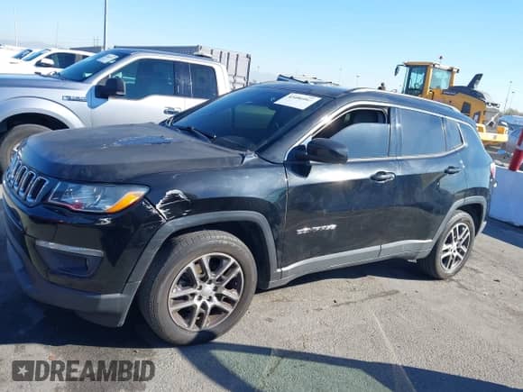 2018 Jeep Compass Latitude with VIN 3C4NJCBB4JT500329, listed as a IAAI auction lot 43486064 with 95,725 mi miles and . Bid and sale history available at DreamBid. Image 14.