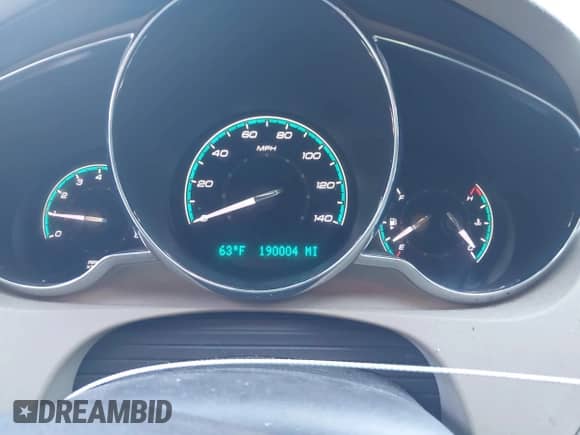 2010 Chevrolet Malibu 1FL z VIN 1G1ZA5E06AF281738, wystawiony jako IAAI lot #43444660 z przebiegiem 190 004 mil mil oraz . Historia ofert i sprzedaży dostępna na DreamBid. Obrazek 4.