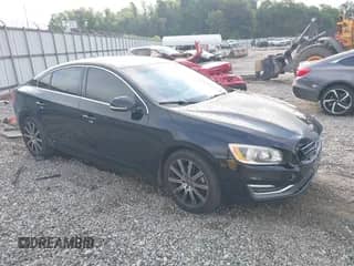 2017 Volvo S60 Inscription с VIN LYV402HKXHB126321, выставлен на аукционе IAAI как лот 42425194 с пробегом 175 975 миль миль и . История ставок и продаж доступна на DreamBid. Изображение 1.