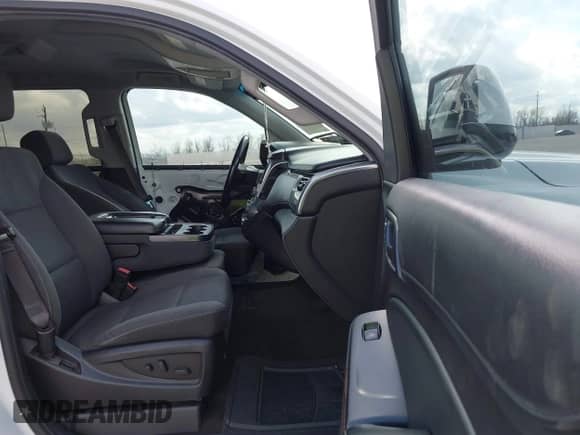 2016 Chevrolet Suburban LS с VIN 1GNSCGEC5GR168306, выставлен на аукционе IAAI как лот 41456899 с пробегом 85 312 миль миль и . История ставок и продаж доступна на DreamBid. Изображение 5.