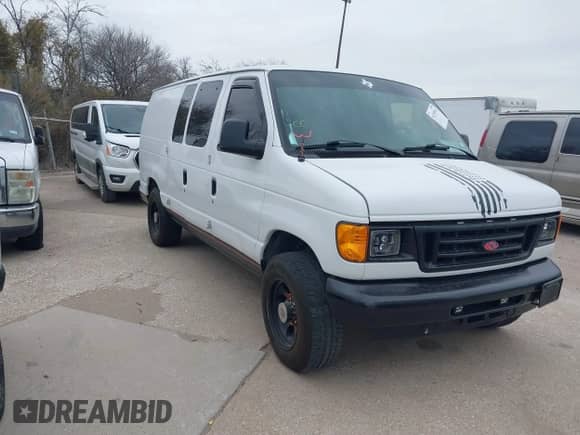 2007 Ford Econoline Cargo Commercial with VIN 1FTNE24L77DA39615, listed as a IAAI auction lot 41255914 with 159,186 mi miles and . Bid and sale history available at DreamBid. Image 1.