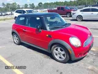 2010 MINI Hardtop с VIN WMWMF3C51ATZ24310, выставлен на аукционе IAAI как лот 43108329 с пробегом 118 720 миль миль и . История ставок и продаж доступна на DreamBid. Изображение 1.