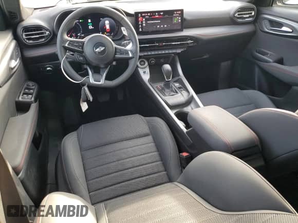 2024 Dodge Hornet R/T z VIN ZACPDFCW3R3A31375, wystawiony jako Copart lot #45917665 z przebiegiem 18 113 mil mil oraz Czysty tytuł • Clean title. Historia ofert i sprzedaży dostępna na DreamBid. Obrazek 8.