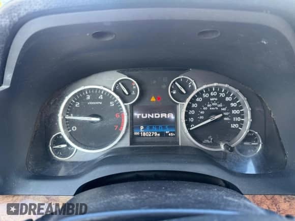 2017 Toyota Tundra Platinum с VIN 5TFGW5F10HX216928, выставлен на аукционе Copart как лот 90529555 с пробегом 180 278 миль миль и Чистый • Clean title. История ставок и продаж доступна на DreamBid. Изображение 8.