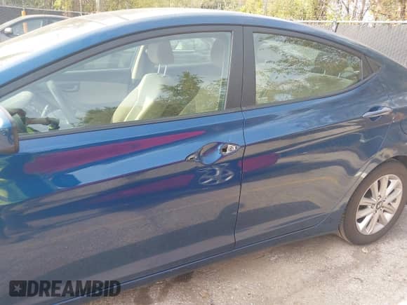 2015 Hyundai Elantra SE с VIN KMHDH4AE5FU382177, выставлен на аукционе IAAI как лот 43597421 с пробегом 260 402 миль миль и . История ставок и продаж доступна на DreamBid. Изображение 13.