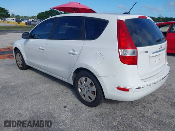 2011 Hyundai Elantra GLS с VIN KMHDB8AE2BU091798, выставлен на аукционе IAAI как лот 43303077 с пробегом 130 886 миль миль и . История ставок и продаж доступна на DreamBid. Изображение 3.