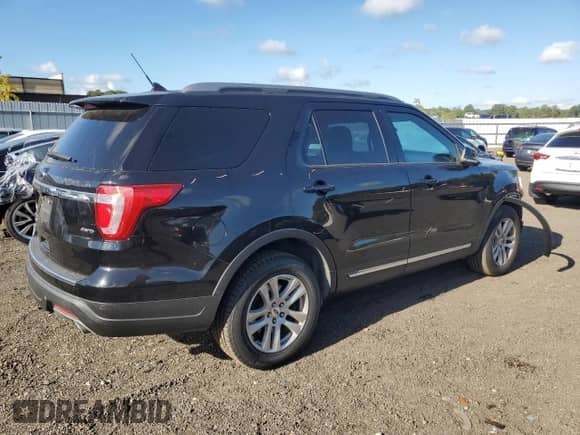 2018 Ford Explorer XLT с VIN 1FM5K8D85JGC89315, выставлен на аукционе Copart как лот 70772245 с пробегом 68 018 миль миль и Списание • Salvage title. История ставок и продаж доступна на DreamBid. Изображение 3.