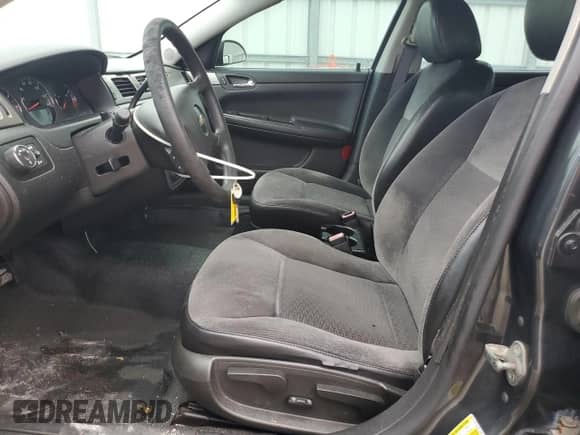 2015 Chevrolet Impala Police Police with VIN 2G1WD5E33F1132870, listed as a Copart auction lot 69433985 with 140,836 mi miles and Salvage title. Bid and sale history available at DreamBid. Image 7.