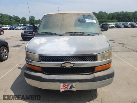 2010 Chevrolet Express Cargo z VIN 1GCZGFBG5A1132568, wystawiony jako Copart lot #60449375 z przebiegiem 293 274 mil mil oraz Czysty tytuł • Clean title. Historia ofert i sprzedaży dostępna na DreamBid. Obrazek 5.