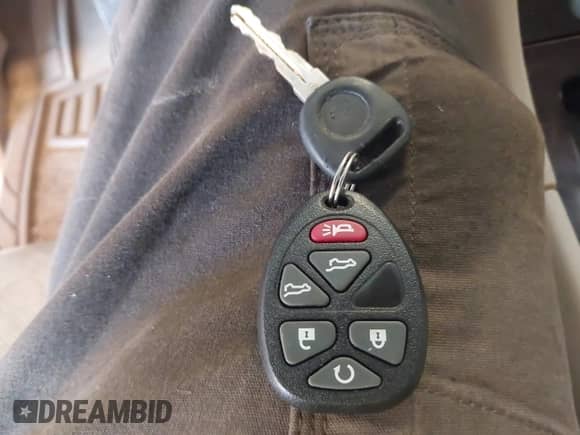 2007 Cadillac Escalade z VIN 1GYFK63817R197625, wystawiony jako IAAI lot #43237082 z przebiegiem 149 088 mil mil oraz . Historia ofert i sprzedaży dostępna na DreamBid. Obrazek 11.