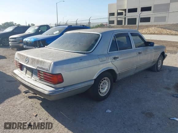 1981 Mercedes-Benz 300 SD с VIN WDBCB20A8BB004458, выставлен на аукционе IAAI как лот 42855399 с пробегом 200 018 миль миль и . История ставок и продаж доступна на DreamBid. Изображение 4.