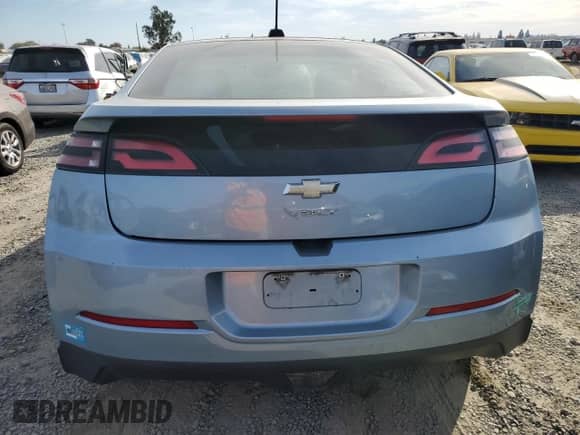 2015 Chevrolet Volt z VIN 1G1RC6E42FU120485, wystawiony jako Copart lot #75588563 z przebiegiem Nie podano mil oraz . Historia ofert i sprzedaży dostępna na DreamBid. Obrazek 6.