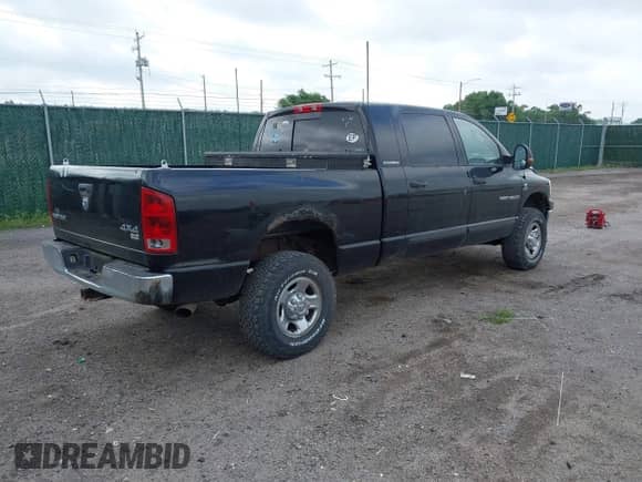2006 Dodge 3500 Laramie with VIN 3D7LX39C26G130900, listed as a IAAI auction lot 42287125 with 277,377 mi miles and . Bid and sale history available at DreamBid. Image 4.