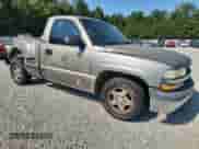 2000 Chevrolet Silverado 1500 z VIN 1GCEC14V7YZ105294, wystawiony jako Copart lot #71396935 z przebiegiem 257 942 mil mil oraz Szkoda całkowita • Salvage title. Historia ofert i sprzedaży dostępna na DreamBid. Obrazek 4.