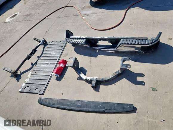 2021 Chevrolet Silverado 1500 Work Truck with VIN 3GCNWAEF3MG265276, listed as a Copart auction lot 81212835 with 168,386 mi miles and Clean title. Bid and sale history available at DreamBid. Image 12.