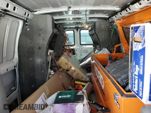 2019 Chevrolet Express Cargo с VIN 1GCWGBFP4K1168906, выставлен на аукционе Copart как лот 66361955 с пробегом 117 877 миль миль и Списание • Salvage title. История ставок и продаж доступна на DreamBid. Изображение 10.