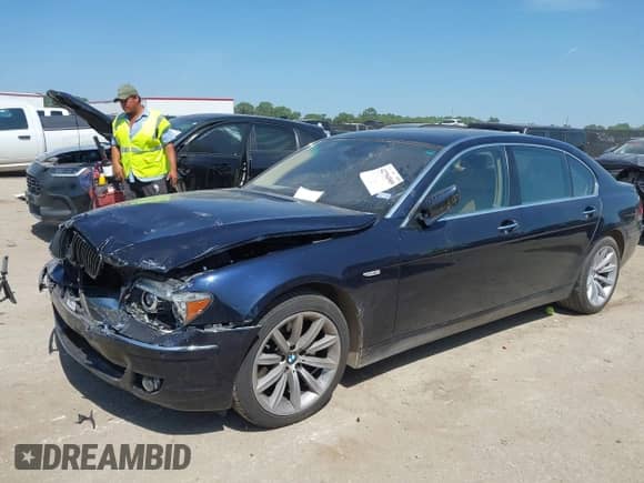 2007 BMW 7 Series 750Li с VIN WBAHN835X7DT76957, выставлен на аукционе IAAI как лот 42794909 с пробегом 95 096 миль миль и . История ставок и продаж доступна на DreamBid. Изображение 2.