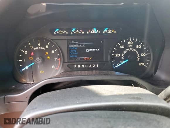 2017 Ford F-150 XL z VIN 1FTMF1C81HFA57727, wystawiony jako Copart lot #69560435 z przebiegiem Nie podano mil oraz Szkoda całkowita • Salvage title. Historia ofert i sprzedaży dostępna na DreamBid. Obrazek 9.