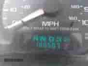 2001 Chevrolet Tahoe LS z VIN 1GNEC13T91R218953, wystawiony jako IAAI lot #43426159 z przebiegiem 180 507 mil mil oraz . Historia ofert i sprzedaży dostępna na DreamBid. Obrazek 15.