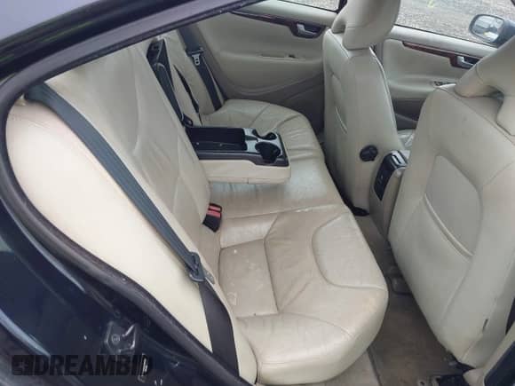 2007 Volvo S60 2.5L Turbo с VIN YV1RH592972609131, выставлен на аукционе IAAI как лот 42381356 с пробегом Не указан миль и . История ставок и продаж доступна на DreamBid. Изображение 8.