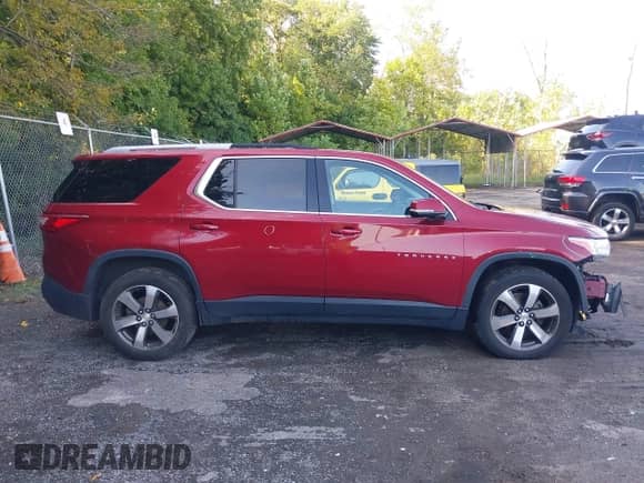 2018 Chevrolet Traverse LT с VIN 1GNEVHKW6JJ165271, выставлен на аукционе IAAI как лот 43249943 с пробегом 135 083 миль миль и . История ставок и продаж доступна на DreamBid. Изображение 13.