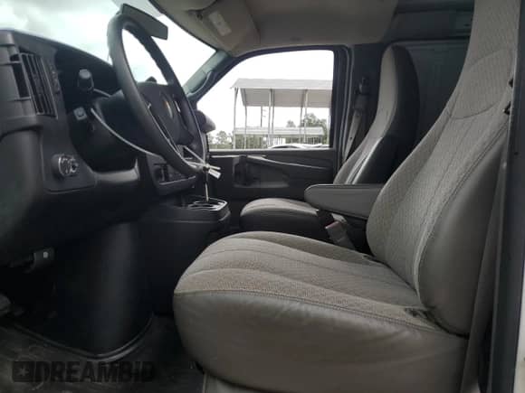 2015 Chevrolet City Express Cargo с VIN 1GCWGFFF2F1102214, выставлен на аукционе Copart как лот 74361014 с пробегом 63 951 миль миль и Списание • Salvage title. История ставок и продаж доступна на DreamBid. Изображение 7.