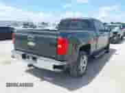 2018 Chevrolet Silverado 1500 LT с VIN 1GCRCREC8JZ141255, выставлен на аукционе IAAI как лот 42573357 с пробегом 57 567 миль миль и . История ставок и продаж доступна на DreamBid. Изображение 4.