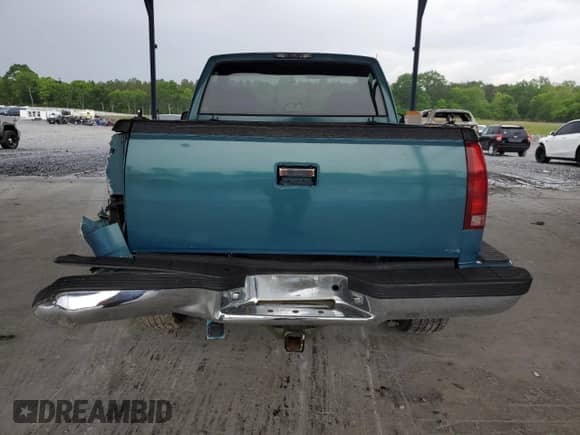 1997 GMC Sierra 1500 с VIN 1GTEK14R2VZ514577, выставлен на аукционе Copart как лот 54443015 с пробегом 214 823 миль миль и Списание • Salvage title. История ставок и продаж доступна на DreamBid. Изображение 6.