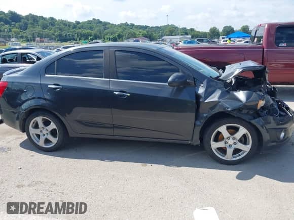 2015 Chevrolet Sonic LTZ с VIN 1G1JE5SB6F4116315, выставлен на аукционе IAAI как лот 42678545 с пробегом Не указан миль и . История ставок и продаж доступна на DreamBid. Изображение 12.