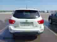 2017 Nissan Pathfinder SL z VIN 5N1DR2MM3HC625420, wystawiony jako IAAI lot #42454099 z przebiegiem 72 063 mil mil oraz . Historia ofert i sprzedaży dostępna na DreamBid. Obrazek 17.