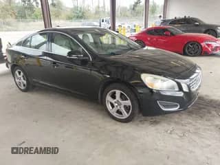 2012 Volvo S60 T5 с VIN YV1622FS8C2031282, выставлен на аукционе IAAI как лот 43220536 с пробегом 127 592 миль миль и . История ставок и продаж доступна на DreamBid. Изображение 1.