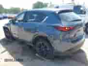 2025 Mazda CX-5 S Carbon Edition с VIN JM3KFBCM3S0627951, выставлен на аукционе IAAI как лот 42859913 с пробегом 3 723 миль миль и . История ставок и продаж доступна на DreamBid. Изображение 3.