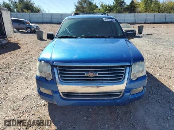 2010 Ford Explorer XLT z VIN 1FMEU7DE5AUA87893, wystawiony jako Copart lot #82632875 z przebiegiem 159 149 mil mil oraz Czysty tytuł • Clean title. Historia ofert i sprzedaży dostępna na DreamBid. Obrazek 5.