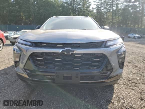 2025 Chevrolet Trax ACTIV with VIN KL77LKEP3SC198403, listed as a Copart auction lot 81324425 with 2,418 mi miles and Salvage title. Bid and sale history available at DreamBid. Image 5.