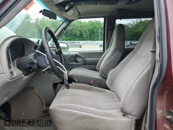 2004 Chevrolet Astro с VIN 1GNEL19X34B116216, выставлен на аукционе Copart как лот 60349425 с пробегом 147 595 миль миль и Чистый • Clean title. История ставок и продаж доступна на DreamBid. Изображение 7.