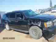 2009 Chevrolet Suburban LTZ с VIN 1GNFC36069R138233, выставлен на аукционе IAAI как лот 42164353 с пробегом 130 752 миль миль и . История ставок и продаж доступна на DreamBid. Изображение 14.