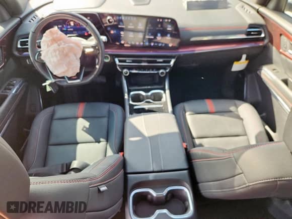 2025 Chevrolet Traverse FWD RS с VIN 1GNERLRS3SJ190866, выставлен на аукционе Copart как лот 85377345 с пробегом 6 077 миль миль и Списание • Salvage title. История ставок и продаж доступна на DreamBid. Изображение 8.