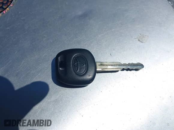 2005 Toyota Camry LE с VIN 4T1BF32K15U092948, выставлен на аукционе IAAI как лот 42321739 с пробегом 269 906 миль миль и . История ставок и продаж доступна на DreamBid. Изображение 11.