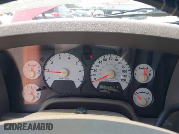 2007 Dodge 1500 SLT z VIN 3D7KR19D87G825922, wystawiony jako IAAI lot #42389240 z przebiegiem 203 026 mil mil oraz . Historia ofert i sprzedaży dostępna na DreamBid. Obrazek 7.