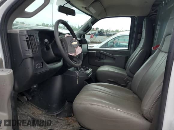 2020 Chevrolet Express Cargo with VIN 1GCZGGFG9L1177144, listed as a Copart auction lot 86586745 with Not provided miles and Salvage title. Bid and sale history available at DreamBid. Image 7.