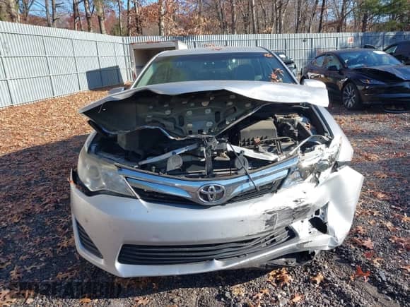 2012 Toyota Camry XLE z VIN 4T1BF1FK8CU095891, wystawiony jako IAAI lot #40877761 z przebiegiem 152 163 mil mil oraz . Historia ofert i sprzedaży dostępna na DreamBid. Obrazek 12.