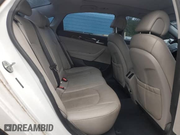 2015 Hyundai Sonata Sport z VIN 5NPE34AF7FH010995, wystawiony jako Copart lot #85678505 z przebiegiem 116 657 mil mil oraz Nie do naprawy • Non repairable. Historia ofert i sprzedaży dostępna na DreamBid. Obrazek 10.