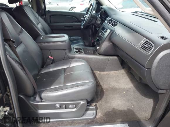 2007 Chevrolet Avalanche 3LT with VIN 3GNFK12397G317760, listed as a IAAI auction lot 42198447 with 156,909 mi miles and . Bid and sale history available at DreamBid. Image 5.