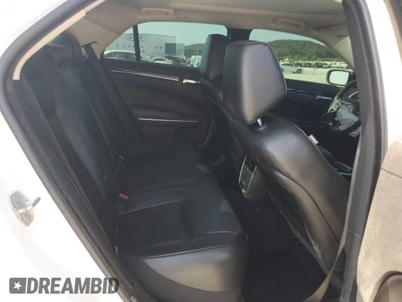 2018 Chrysler 300 Limited with VIN 2C3CCAKG3JH268062, listed as a Copart auction lot 69125885 with 152,711 mi miles and Salvage title. Bid and sale history available at DreamBid. Image 10.