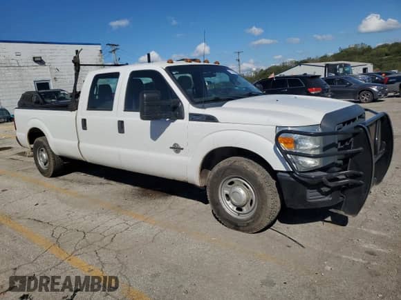 2014 Ford F-250 XL z VIN 1FT7W2AT3EEB10231, wystawiony jako Copart lot #72242404 z przebiegiem 314 412 mil mil oraz Czysty tytuł • Clean title. Historia ofert i sprzedaży dostępna na DreamBid. Obrazek 4.