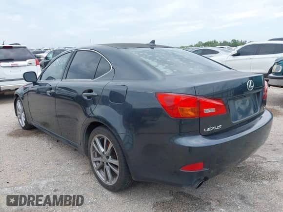 2008 Lexus IS 350 with VIN JTHBE262685018305, listed as a IAAI auction lot 42704629 with 224,697 mi miles and . Bid and sale history available at DreamBid. Image 3.