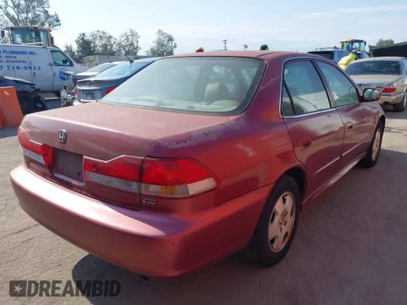 2002 Honda Accord EX with VIN 1HGCG16592A064277, listed as a IAAI auction lot 42781083 with 222,732 mi miles and . Bid and sale history available at DreamBid. Image 4.