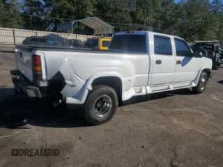 2005 Chevrolet Silverado 3500 LT с VIN 1GCJC33285F909876, выставлен на аукционе Copart как лот 81236604 с пробегом Не указан миль и Списание • Salvage title. История ставок и продаж доступна на DreamBid. Изображение 3.