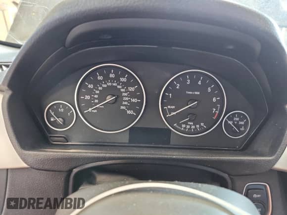 2018 BMW 3 Series 320i z VIN WBA8A9C53JAD28049, wystawiony jako Copart lot #64699635 z przebiegiem Nie podano mil oraz Szkoda całkowita • Salvage title. Historia ofert i sprzedaży dostępna na DreamBid. Obrazek 9.