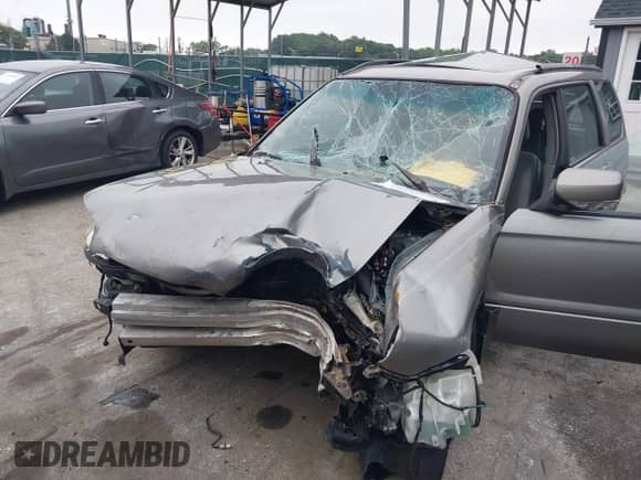 2006 Subaru Forester X with VIN JF1SG656X6H723701, listed as a IAAI auction lot 42603600 with 186,394 mi miles and . Bid and sale history available at DreamBid. Image 6.